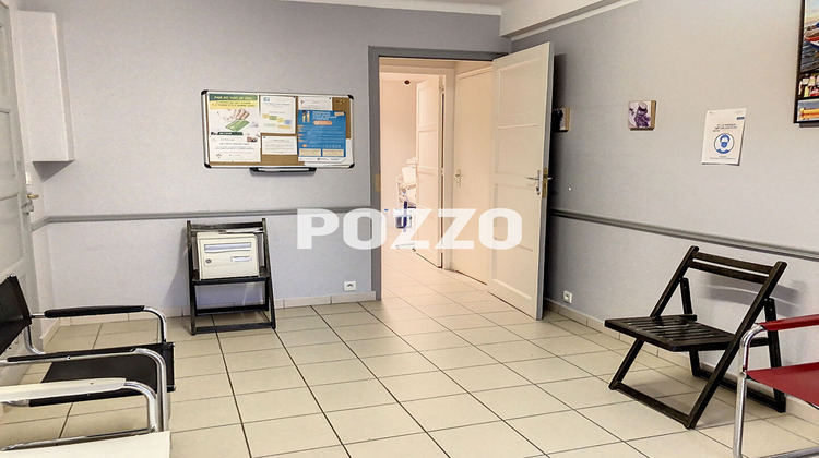 Ma-Cabane - Location Local commercial SAINT-HILAIRE-DU-HARCOUET, 65 m²