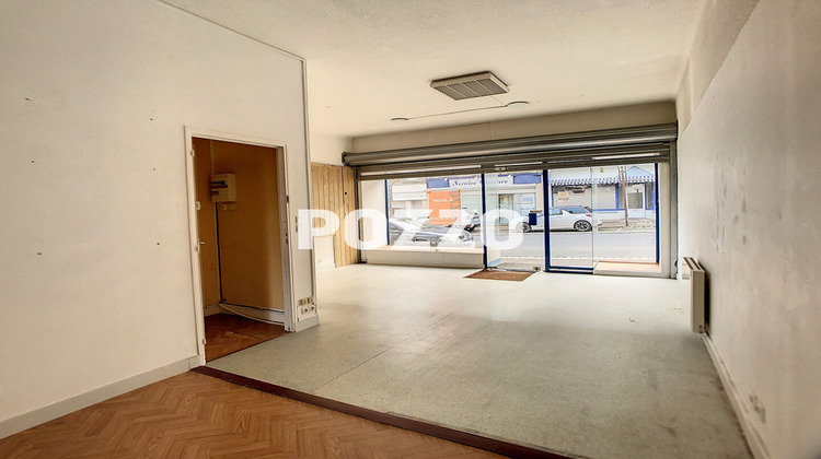 Ma-Cabane - Location Local commercial SAINT-HILAIRE-DU-HARCOUET, 71 m²