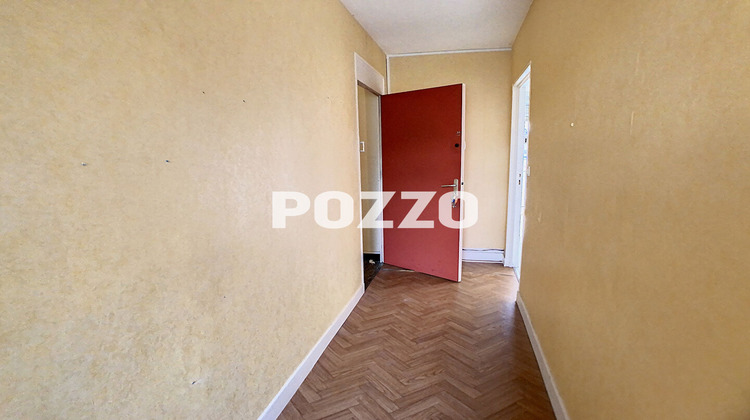 Ma-Cabane - Location Local commercial SAINT-HILAIRE-DU-HARCOUET, 71 m²