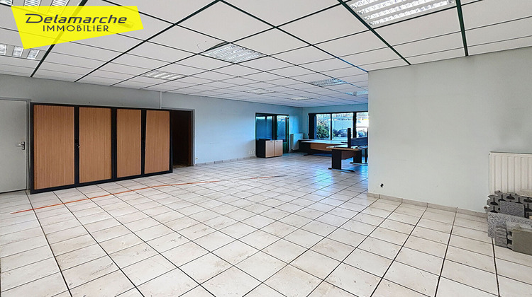 Ma-Cabane - Location Local commercial SAINT-HILAIRE-DU-HARCOUET, 70 m²