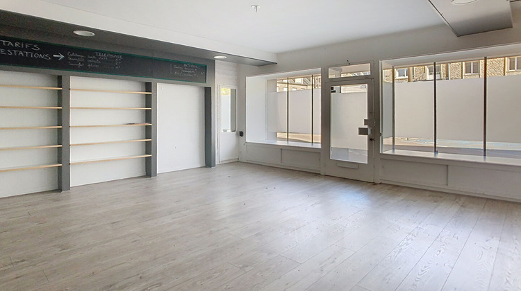 Ma-Cabane - Location Local commercial SAINT-HILAIRE-DU-HARCOUET, 44 m²