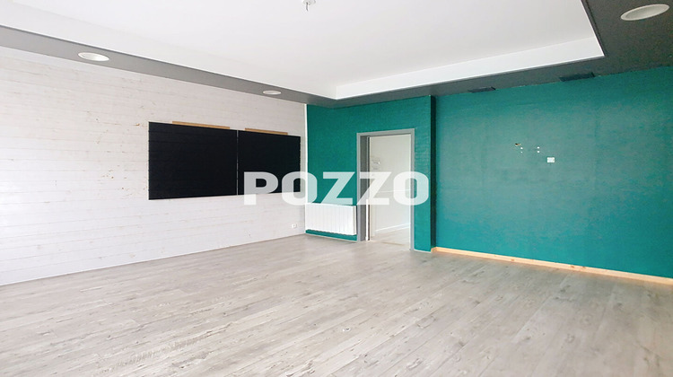 Ma-Cabane - Location Local commercial SAINT-HILAIRE-DU-HARCOUET, 44 m²