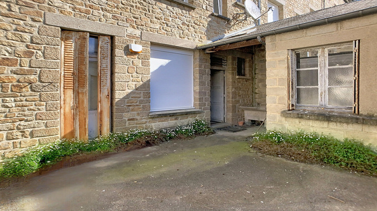 Ma-Cabane - Location Local commercial SAINT-HILAIRE-DU-HARCOUET, 44 m²