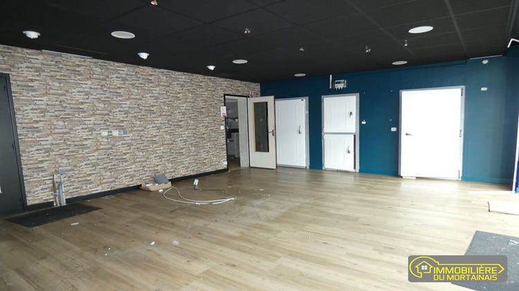 Ma-Cabane - Location Local commercial Saint-Hilaire-du-Harcouët, 94 m²
