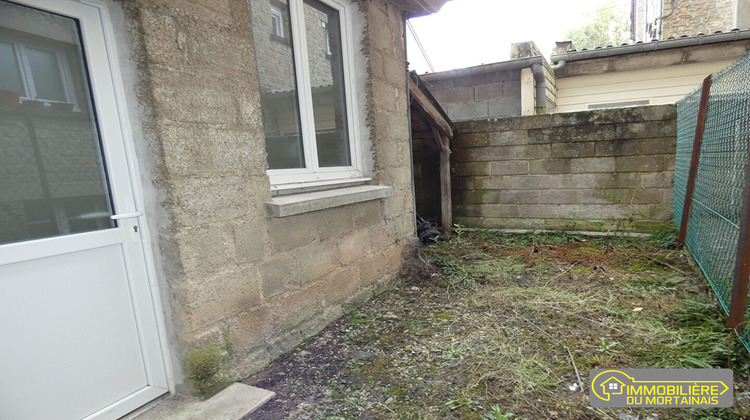 Ma-Cabane - Location Local commercial Saint-Hilaire-du-Harcouët, 45 m²