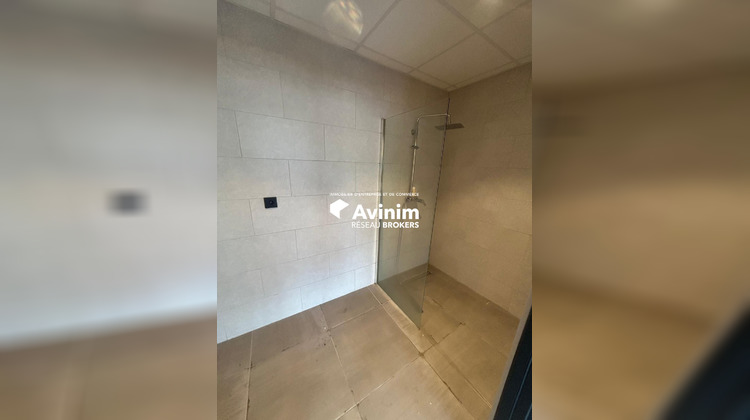 Ma-Cabane - Location Local commercial Saint-Ismier, 494 m²