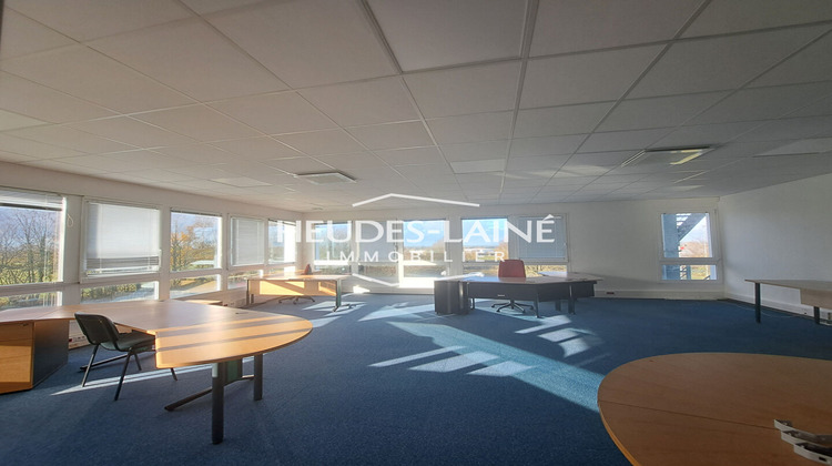 Ma-Cabane - Location Local commercial SAINT-JAMES, 61 m²