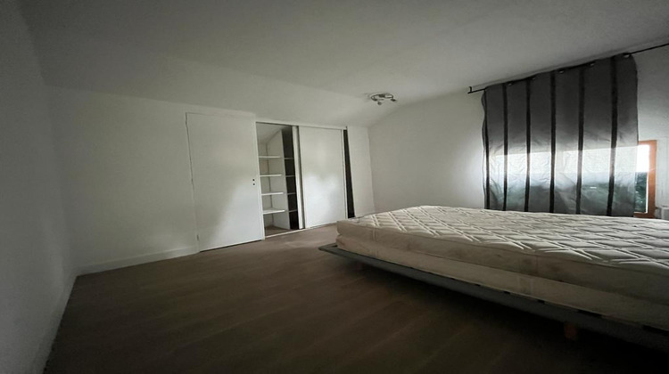 Ma-Cabane - Location Local commercial SAINT-JEAN-D'ILLAC, 340 m²