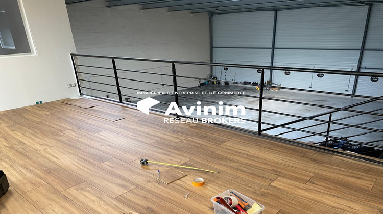 Ma-Cabane - Location Local commercial Saint-Jean-de-la-Ruelle, 384 m²