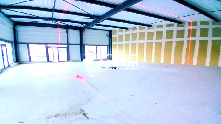 Ma-Cabane - Location Local commercial Saint-Jean-de-la-Ruelle, 137 m²