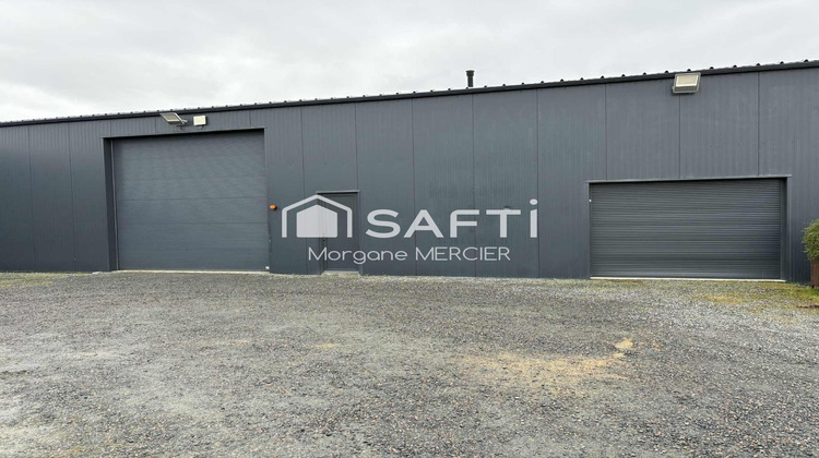 Ma-Cabane - Location Local commercial Saint-Jean-de-Thouars, 275 m²