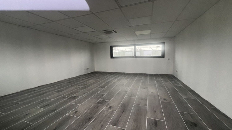 Ma-Cabane - Location Local commercial SAINT JEAN DE VEDAS, 25 m²