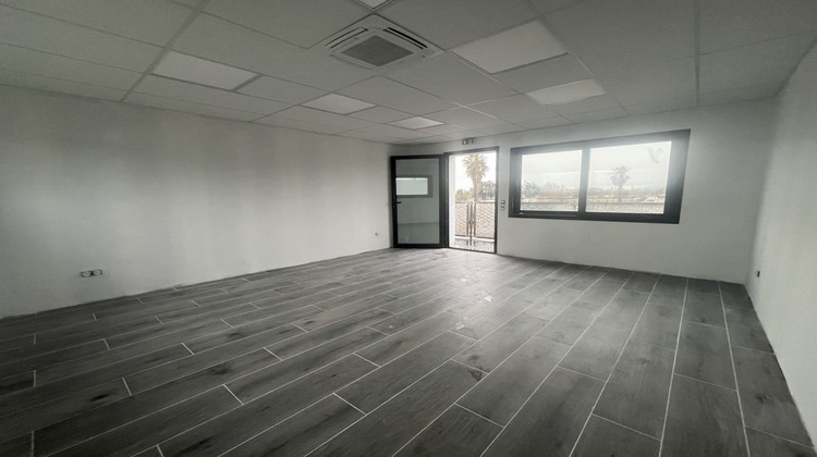 Ma-Cabane - Location Local commercial SAINT JEAN DE VEDAS, 25 m²