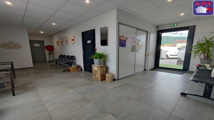 Ma-Cabane - Location Local commercial SAINT JEAN DE VERGES, 18 m²