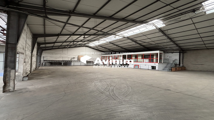 Ma-Cabane - Location Local commercial Saint-Jory, 2037 m²