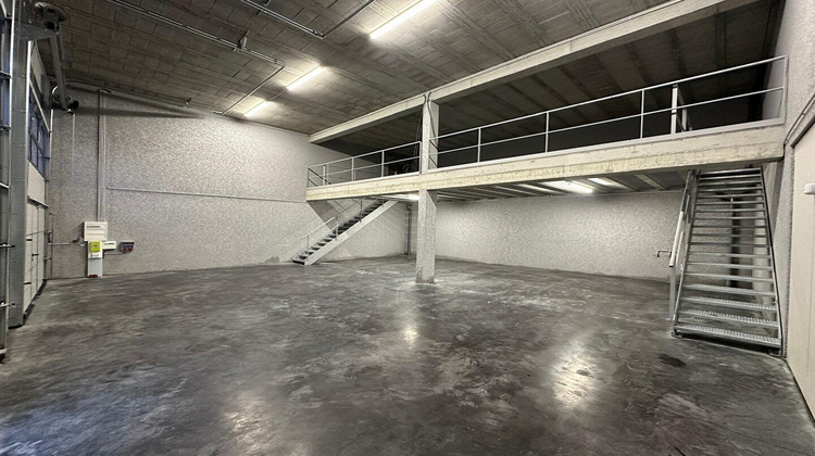 Ma-Cabane - Location Local commercial SAINT-JOSEPH, 200 m²