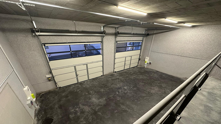 Ma-Cabane - Location Local commercial SAINT-JOSEPH, 200 m²