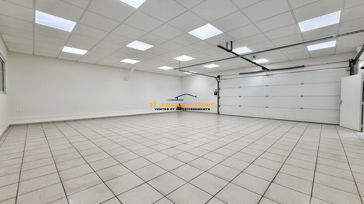 Ma-Cabane - Location Local commercial Saint-Joseph, 147 m²