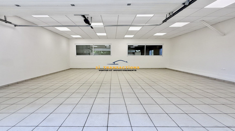 Ma-Cabane - Location Local commercial Saint-Joseph, 147 m²