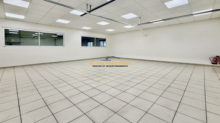 Ma-Cabane - Location Local commercial Saint-Joseph, 147 m²
