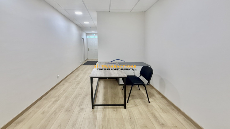 Ma-Cabane - Location Local commercial Saint-Joseph, 147 m²
