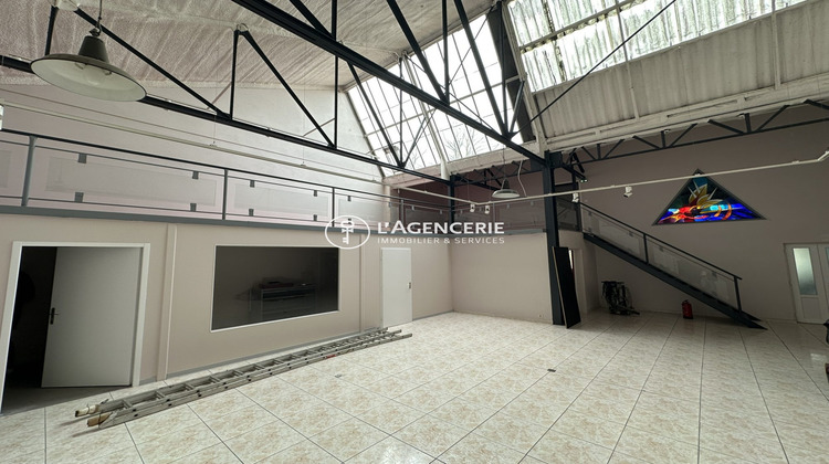 Ma-Cabane - Location Local commercial Saint-Juéry, 250 m²