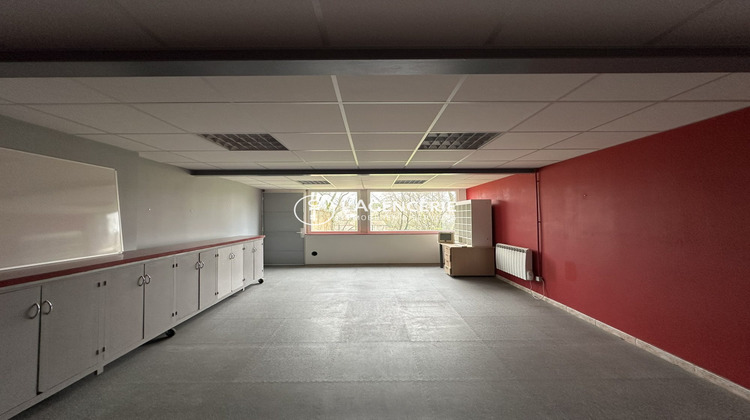 Ma-Cabane - Location Local commercial Saint-Juéry, 250 m²