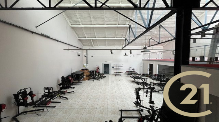 Ma-Cabane - Location Local commercial Saint-Juéry, 200 m²