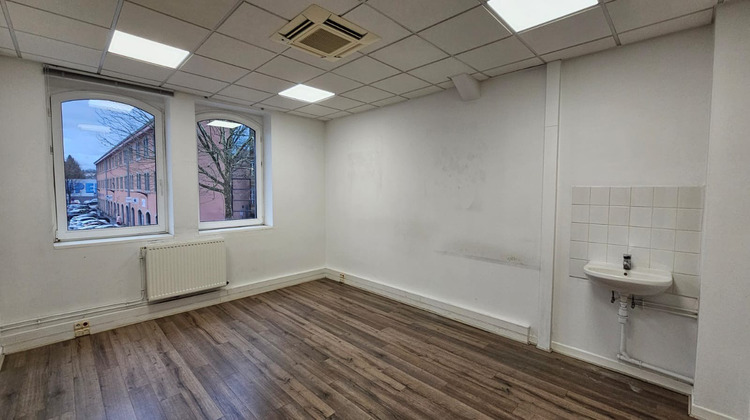 Ma-Cabane - Location Local commercial Saint-Julien-lès-Metz, 242 m²