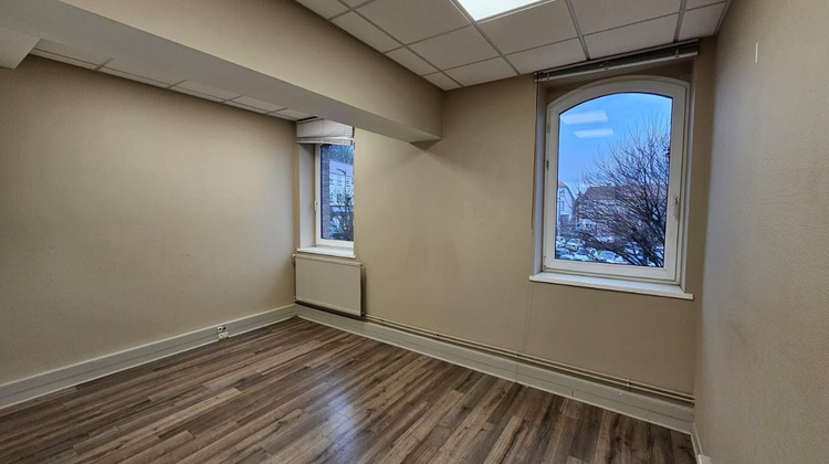 Ma-Cabane - Location Local commercial Saint-Julien-lès-Metz, 242 m²