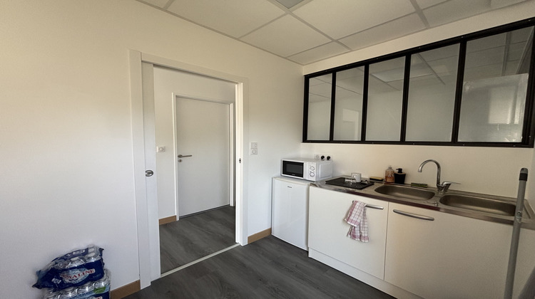 Ma-Cabane - Location Local commercial Saint-Junien, 85 m²