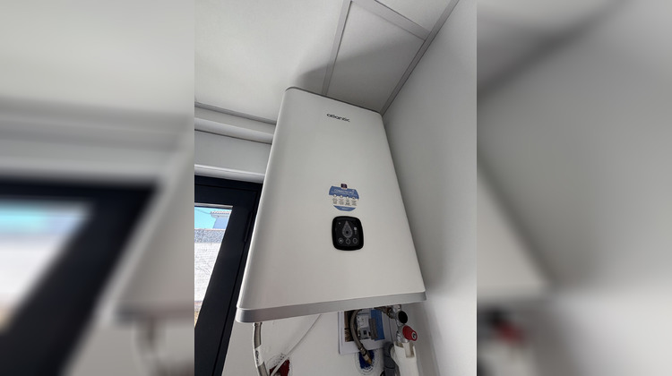 Ma-Cabane - Location Local commercial Saint-Junien, 85 m²