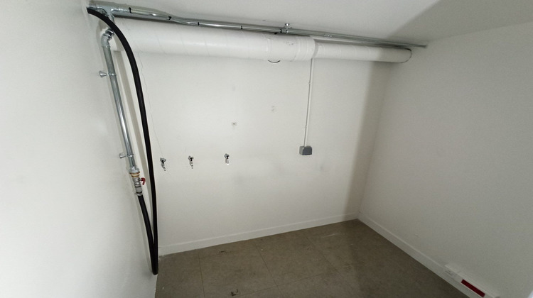 Ma-Cabane - Location Local commercial Saint-Junien, 167 m²