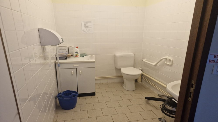 Ma-Cabane - Location Local commercial Saint-Junien, 1080 m²