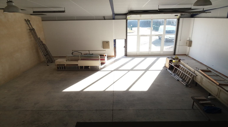 Ma-Cabane - Location Local commercial Saint-Junien, 250 m²