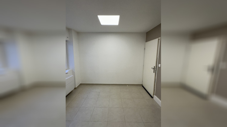 Ma-Cabane - Location Local commercial SAINT LAURENT D'AGNY, 20 m²