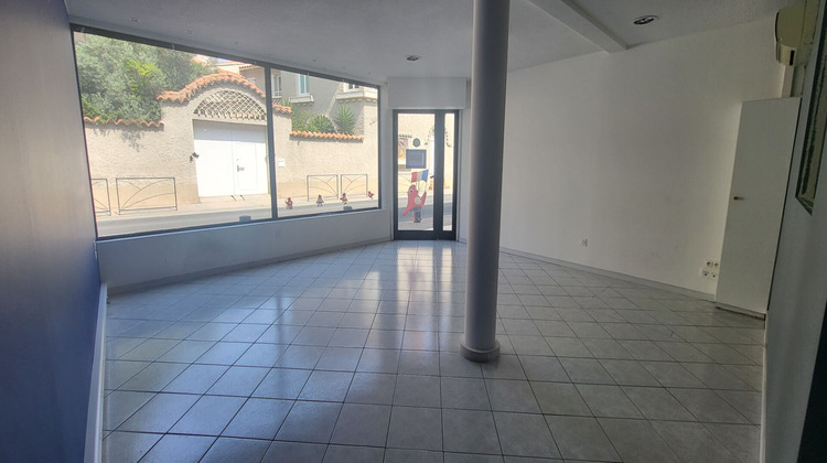 Ma-Cabane - Location Local commercial SAINT-LAURENT-DE-LA-SALANQUE, 52 m²