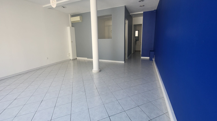 Ma-Cabane - Location Local commercial SAINT-LAURENT-DE-LA-SALANQUE, 52 m²