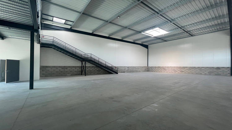 Ma-Cabane - Location Local commercial Saint-Laurent-de-Mure, 367 m²