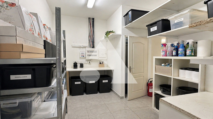 Ma-Cabane - Location Local commercial SAINT-LAURENT-DES-ARBRES, 60 m²