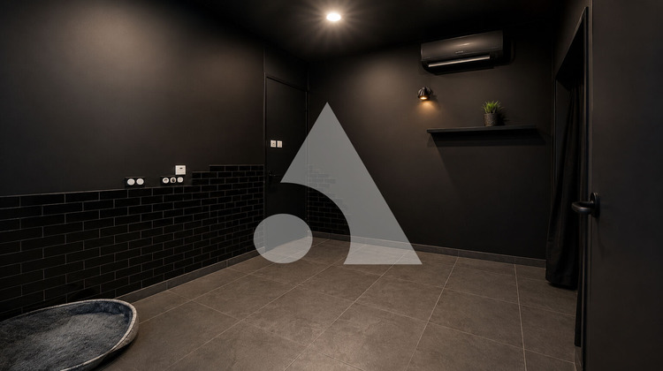 Ma-Cabane - Location Local commercial SAINT-LAURENT-DES-ARBRES, 42 m²