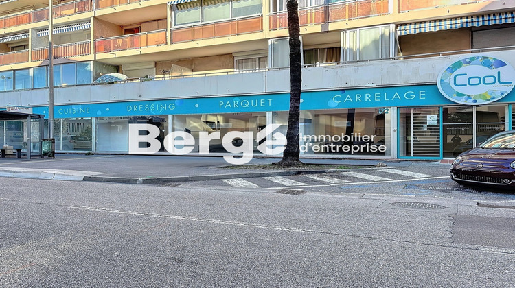 Ma-Cabane - Location Local commercial Saint-Laurent-du-Var, 394 m²