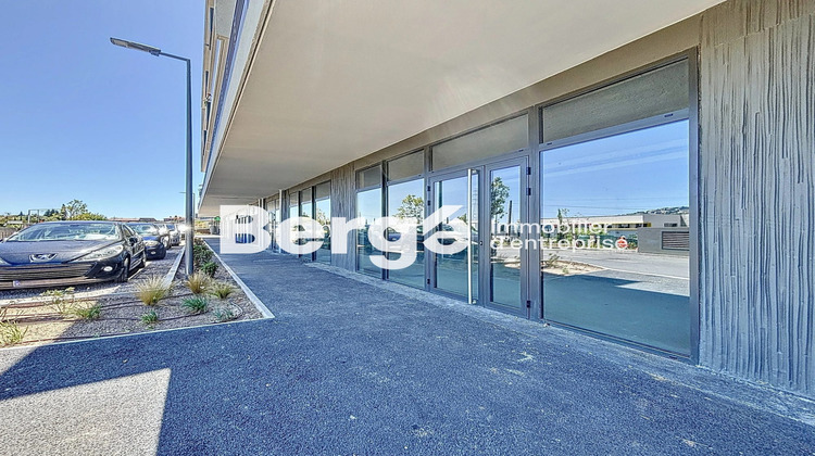 Ma-Cabane - Location Local commercial Saint-Laurent-du-Var, 280 m²