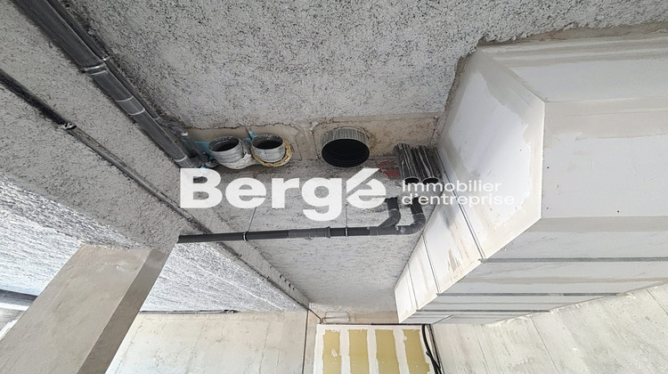 Ma-Cabane - Location Local commercial Saint-Laurent-du-Var, 280 m²