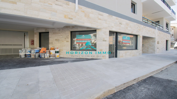 Ma-Cabane - Location Local commercial Saint-Laurent-du-Var, 49 m²