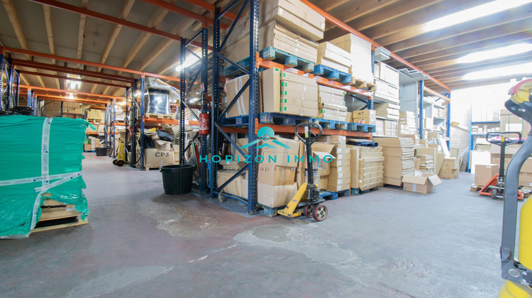 Ma-Cabane - Location Local commercial Saint-Laurent-du-Var, 938 m²