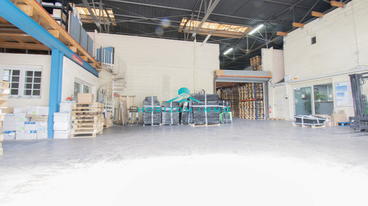 Ma-Cabane - Location Local commercial Saint-Laurent-du-Var, 938 m²