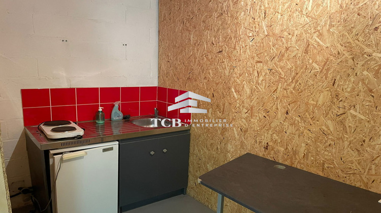 Ma-Cabane - Location Local commercial Saint-Léger-de-Linières, 261 m²