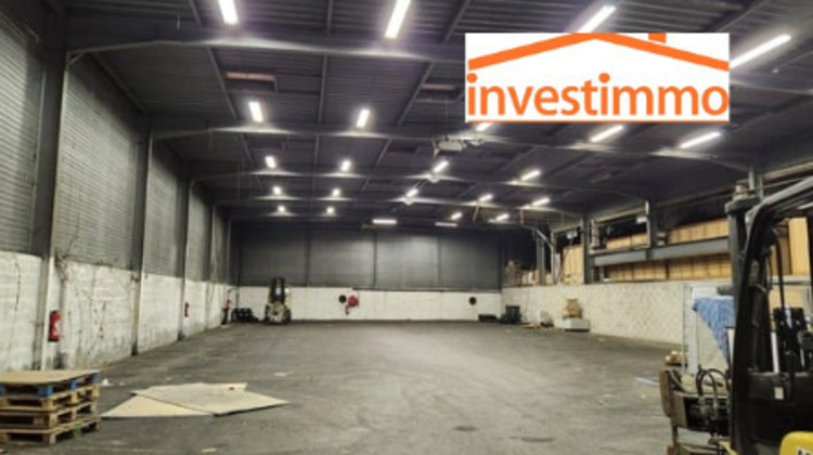 Ma-Cabane - Location Local commercial Saint-Léonard, 950 m²