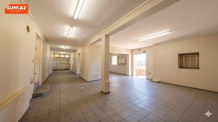 Ma-Cabane - Location Local commercial SAINT LEU, 75 m²